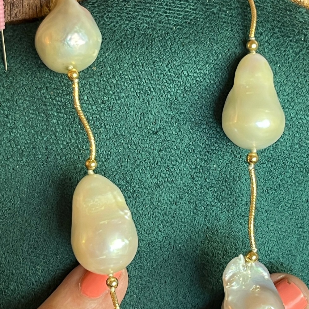 Baroque Pearl Necklace w/ Gold Cord Accents - Cream/Gold by Edwin Pearl VINTAGE - Picture 4 of 9